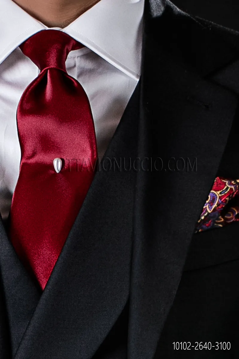 Corbata en raso rojo