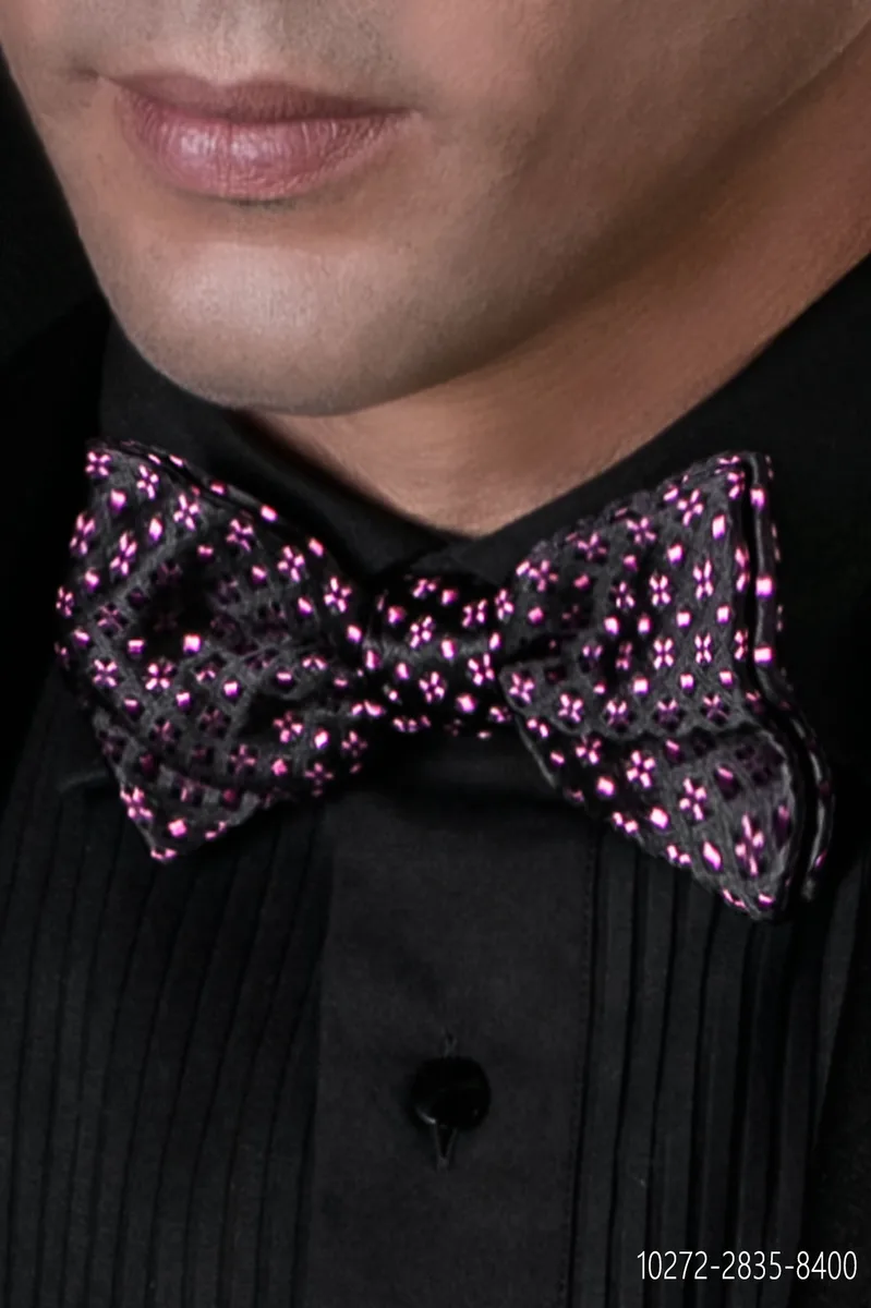 Nœud papillon noué en pure soie noire à motifs violets