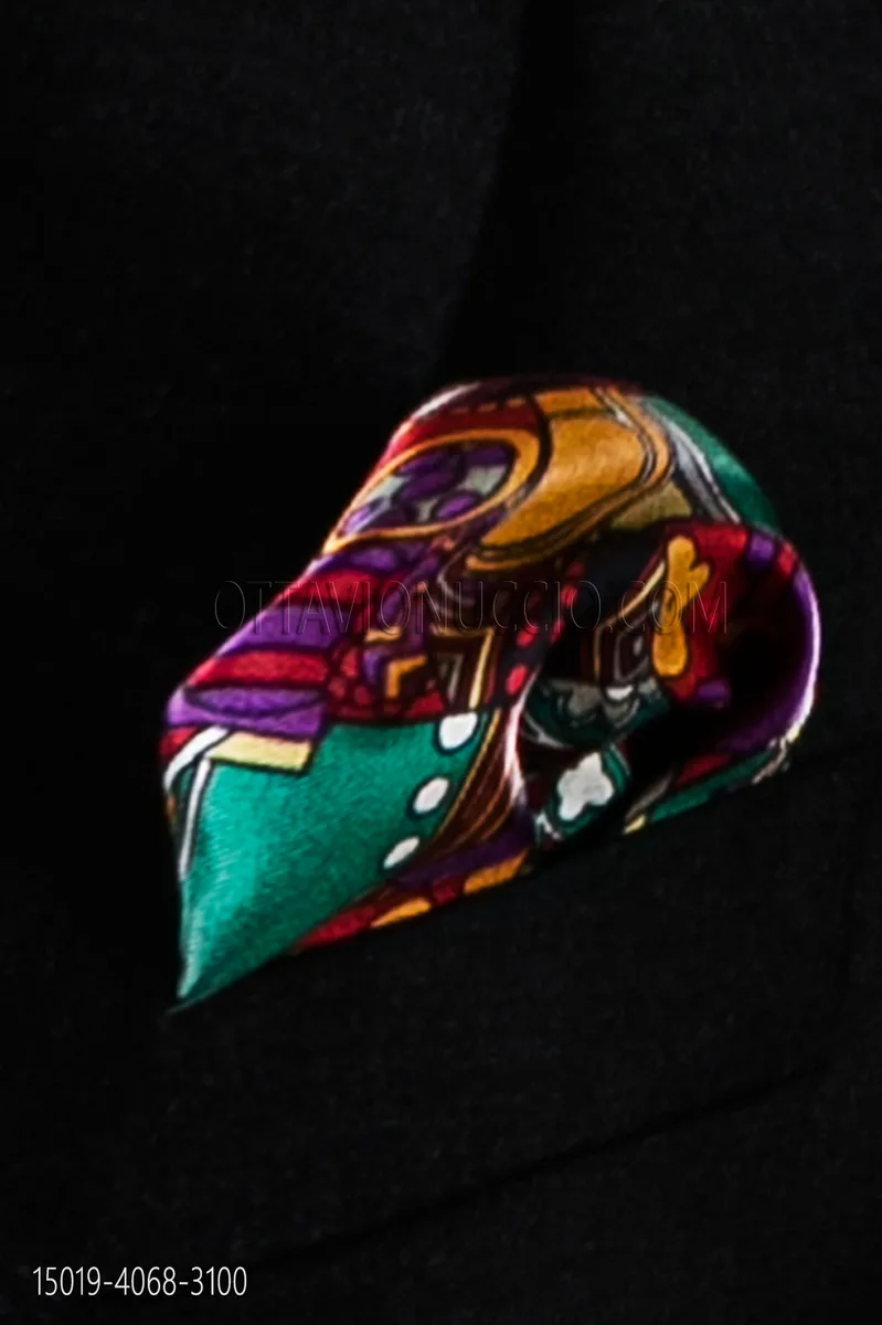 Pochette en pure soie imprimée d’un motif fantaisie