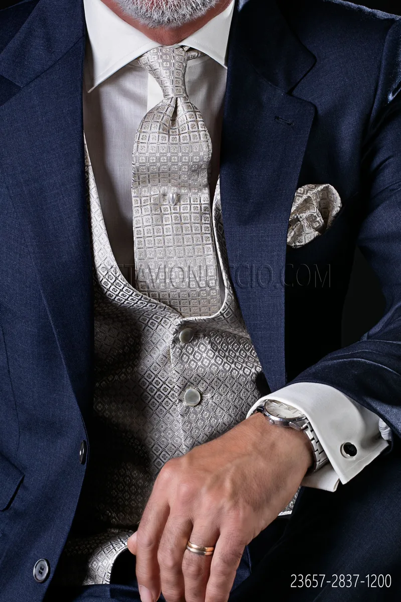 5-button waistcoat in pure silk with micro-patterns