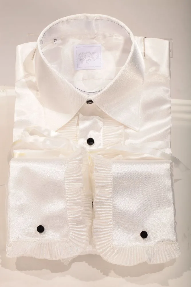 Camicia in raso bianco naturale con plissé