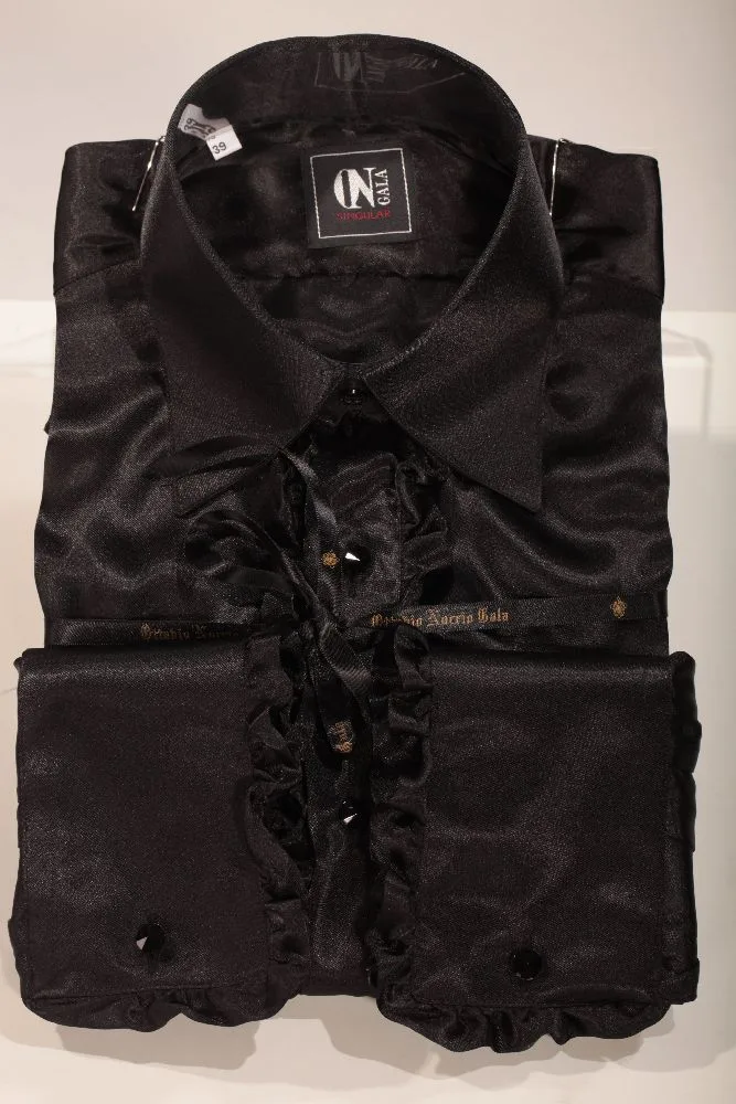 Camicia in raso nero con volant