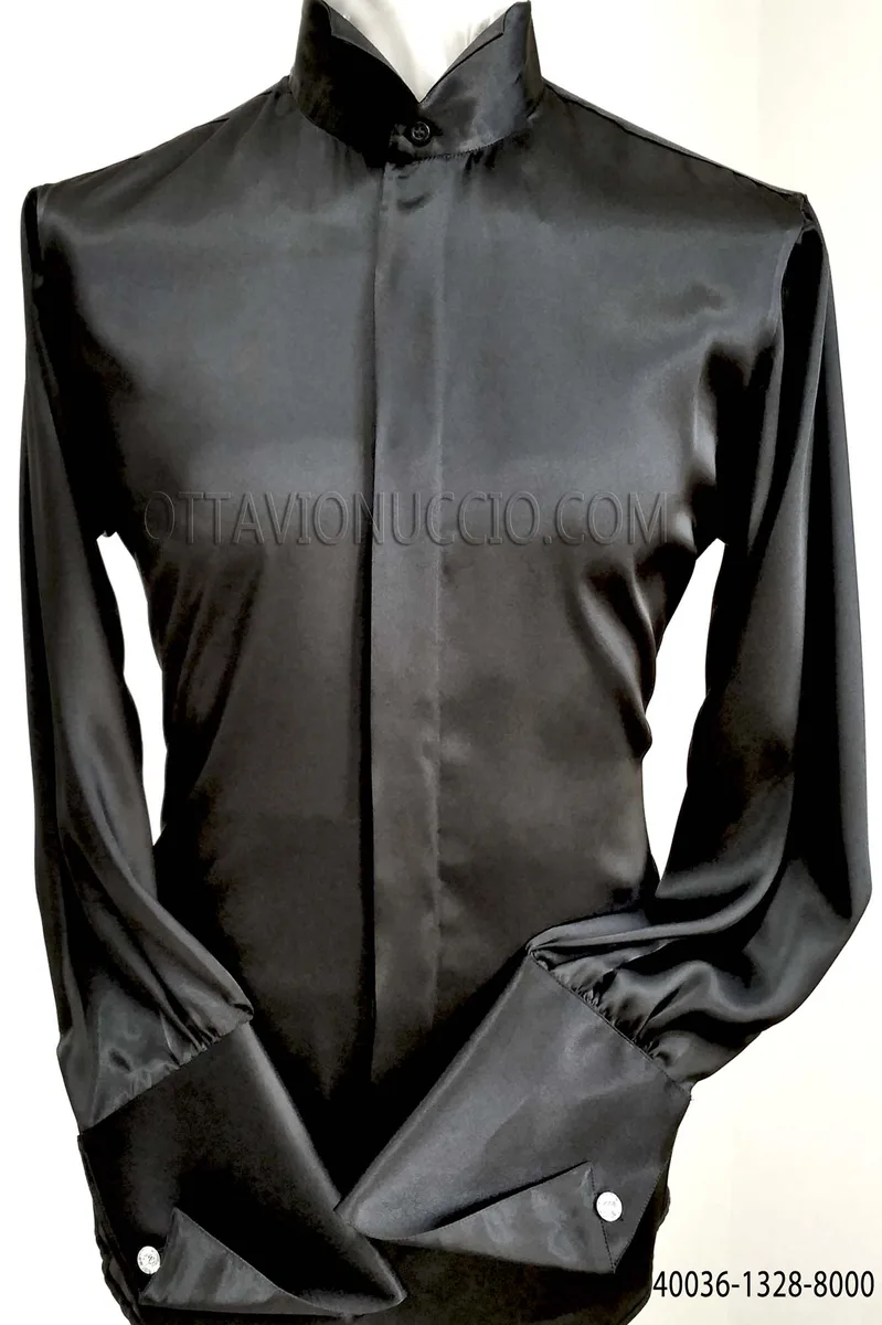 Chemise en satin noir