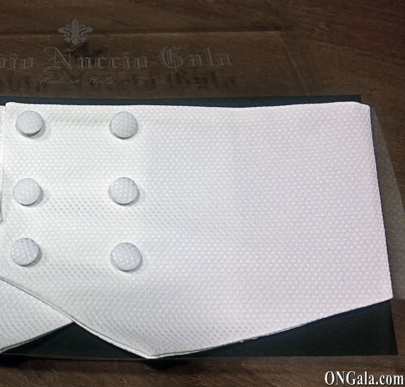 Ceinture de smoking et nœud papillon en coton blanc