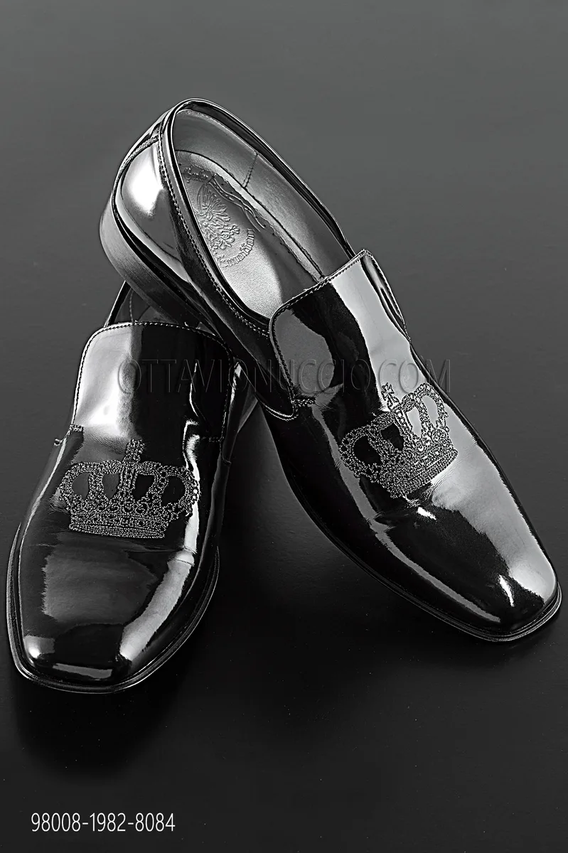Slipper vernice nera con ricamo corona nero-argento