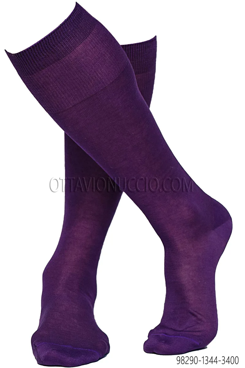 Violette Socken aus Baumwolle