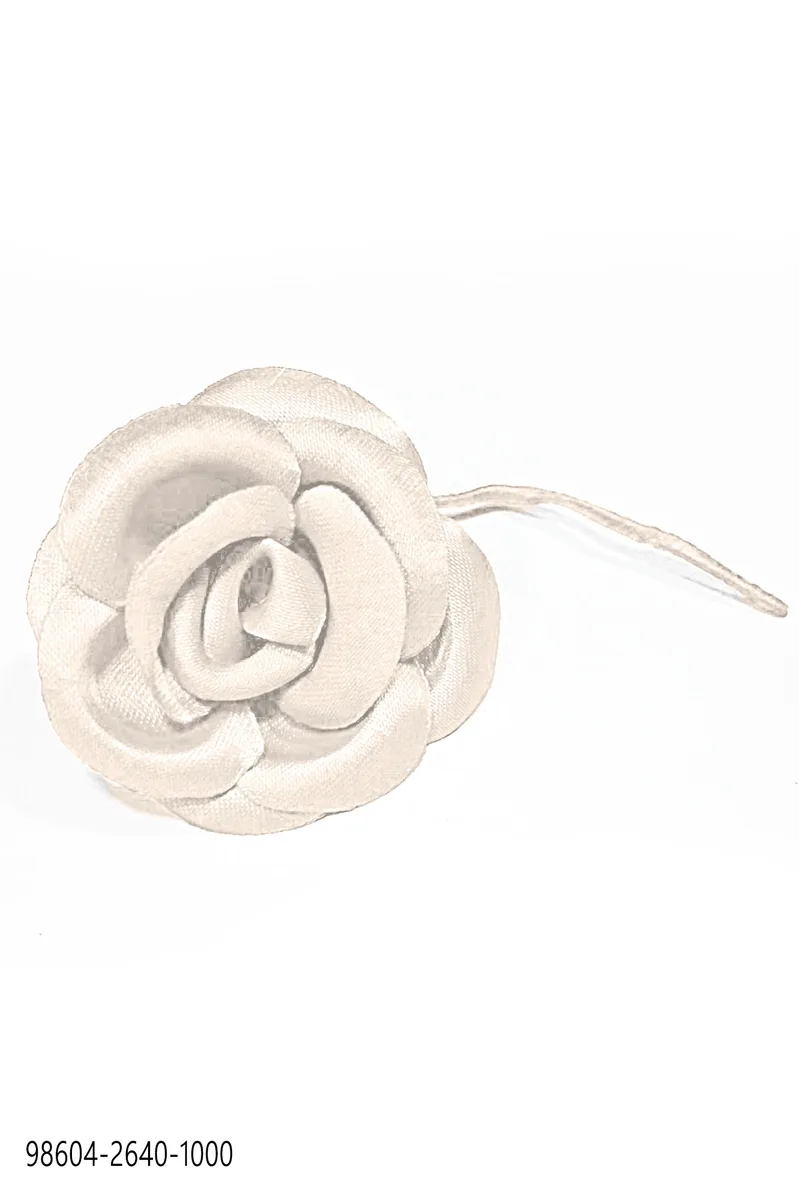 Ansteckblume, elfenbein, aus Satin