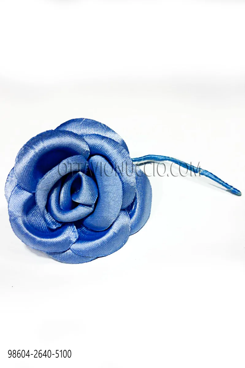 Flor en raso azul cobalto