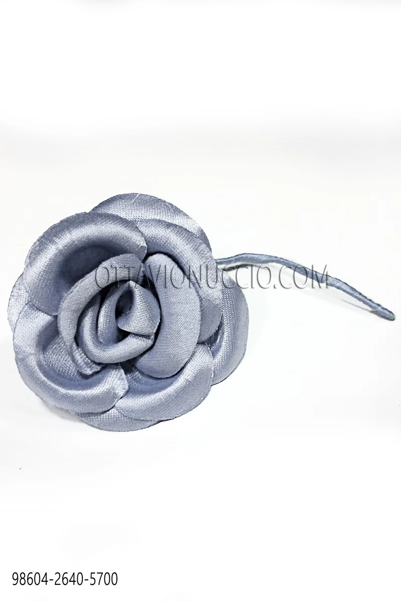 Ansteckblume, hellblau, aus Satin