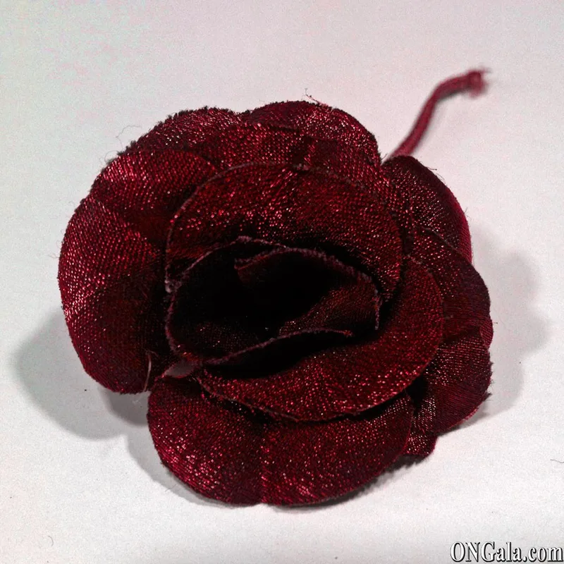 Fiore in lurex rosso