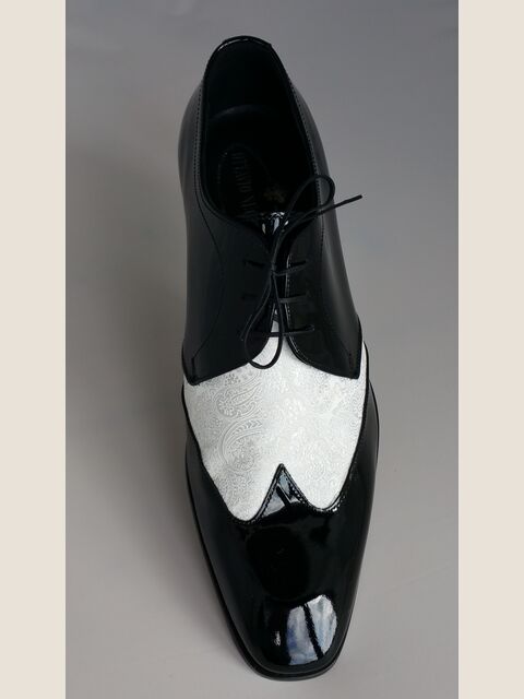 Scarpa allacciata bicolore nero-damascato bianco