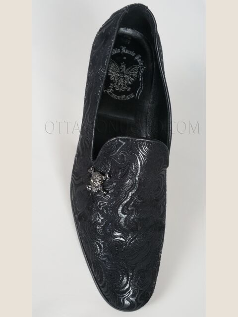 Scarpa damascata nera con morsetto teschio