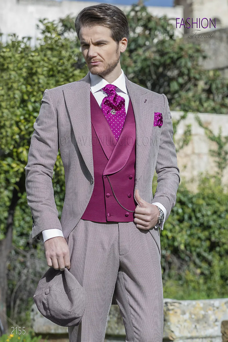 Vestito uomo sposo fashion in pied de poule con gilet fucsia 1