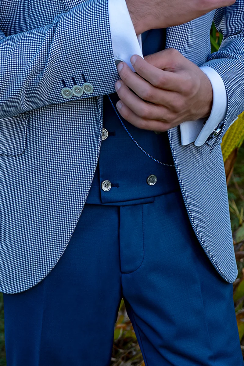 Giacca fashion uomo pied de poule blu royal con gilet e pantaloni blu 3