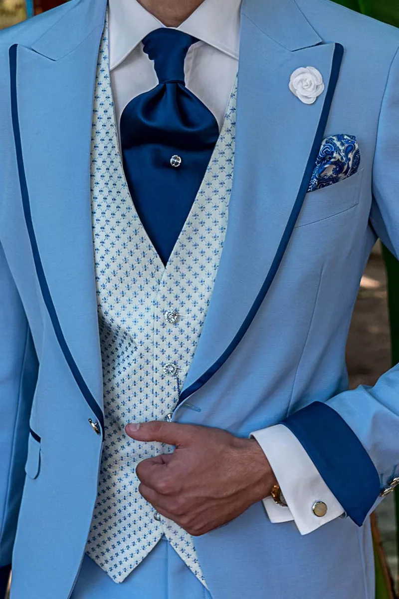 Abito cerimonia uomo celeste contrasti blu e gilet ricamato 2