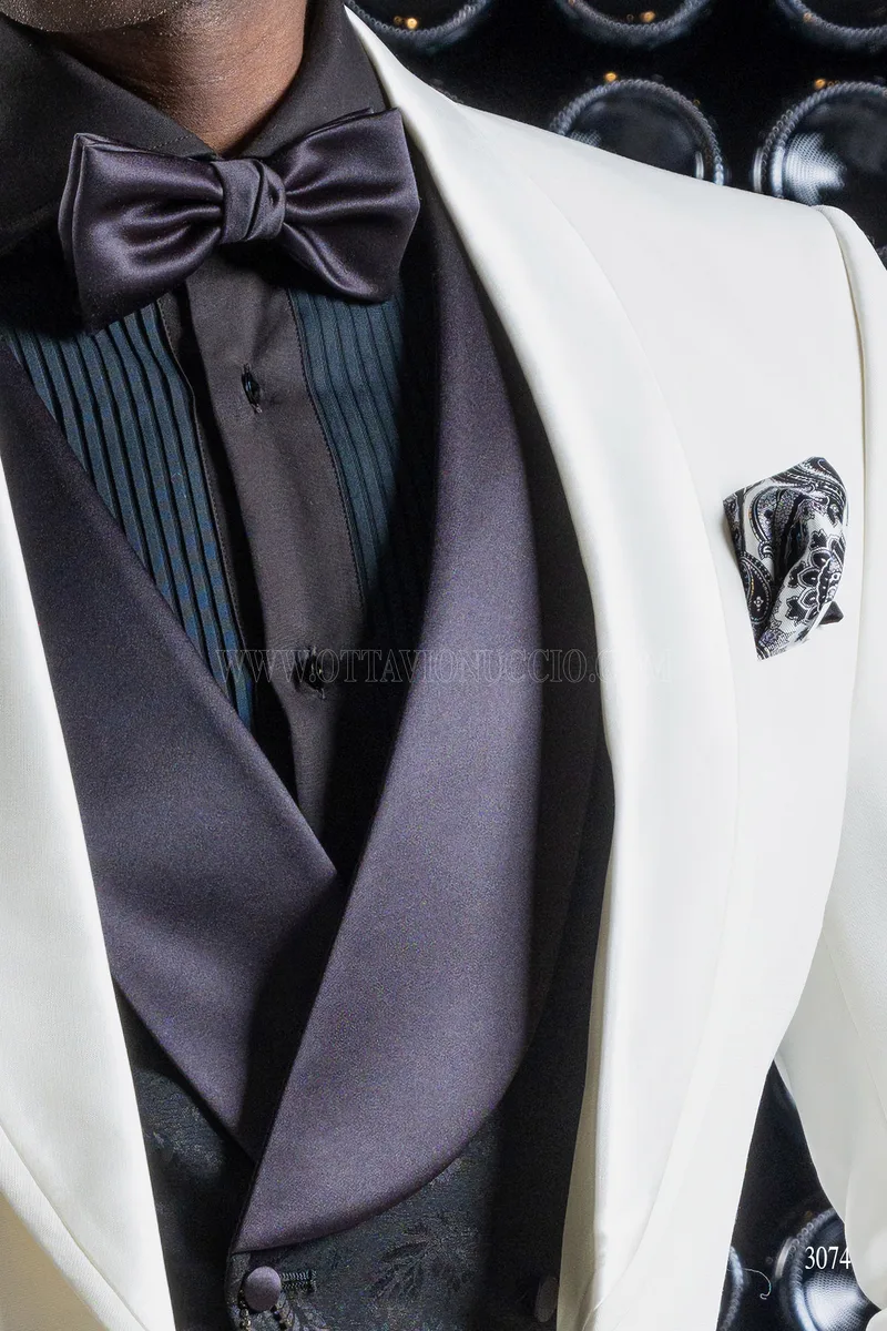 Smoking sciallato bianco, pantalone e gilet neri – Accessori