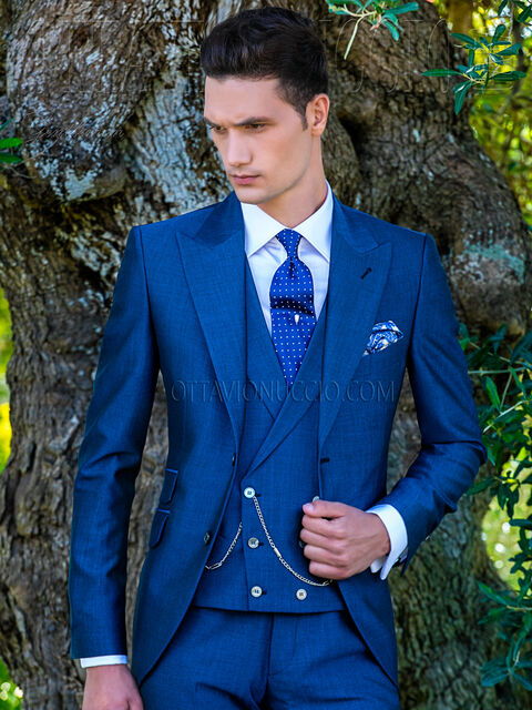 Vestito da sposo casual blu elettrico tre pezzi