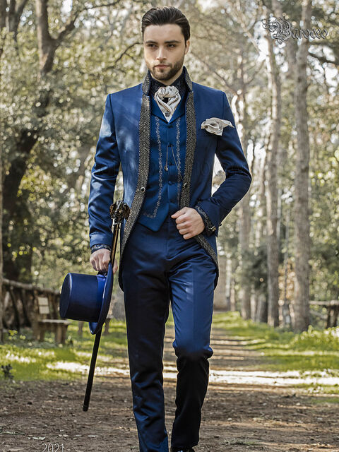 Abito stile barocco raso blu con passamanerie cristallo fumé