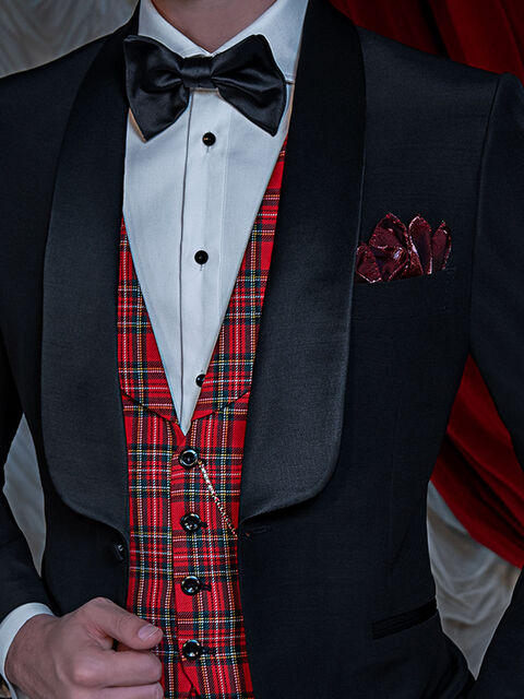 Gilet in tartan rosso con collo sciallato